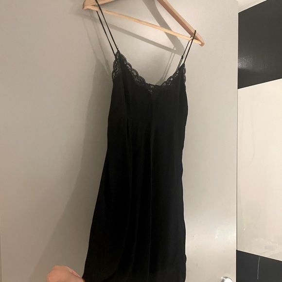 Black Wilfred Lace Trimmed Mini Dress | Aritzia | Size S - Picture 4 of 6